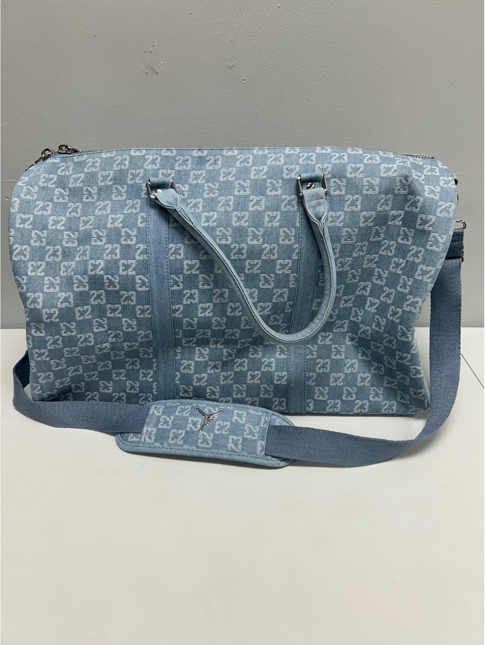 Nike Jordan Light Blue Denim Travel Duffel Bag - Picture 3 of 7